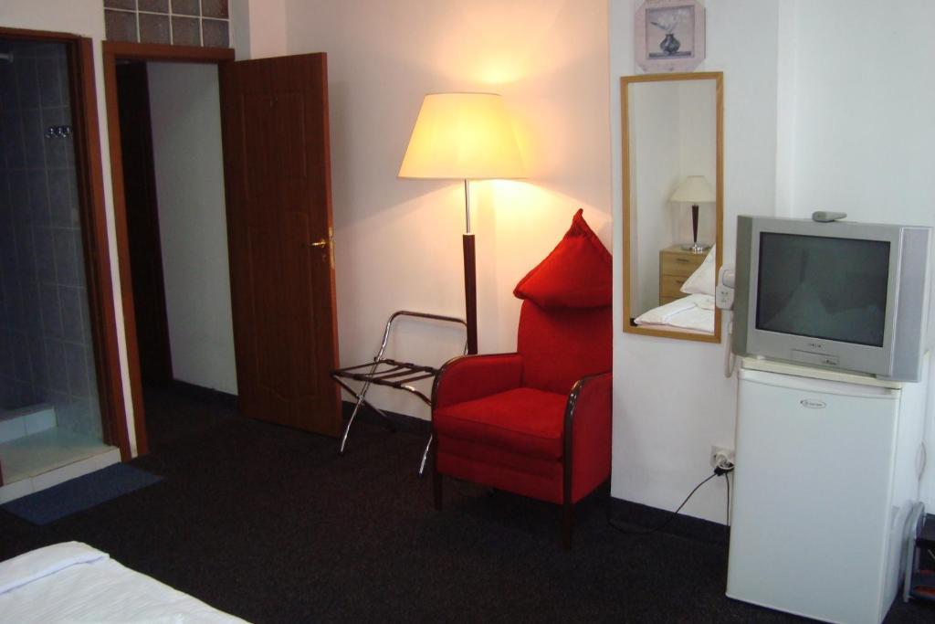 Hostel Litovoi Bukarest Exteriör bild