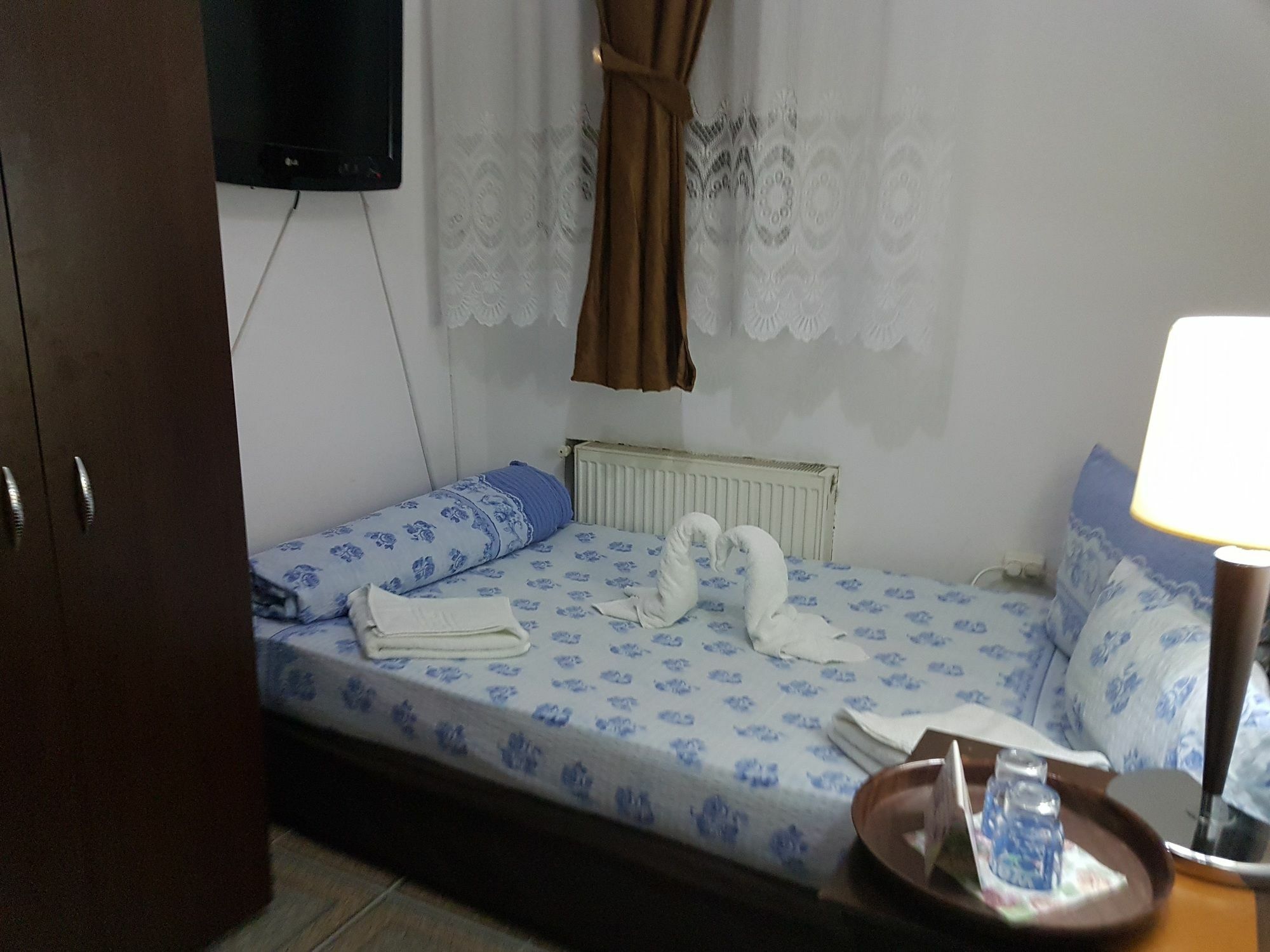 Hostel Litovoi Bukarest Exteriör bild