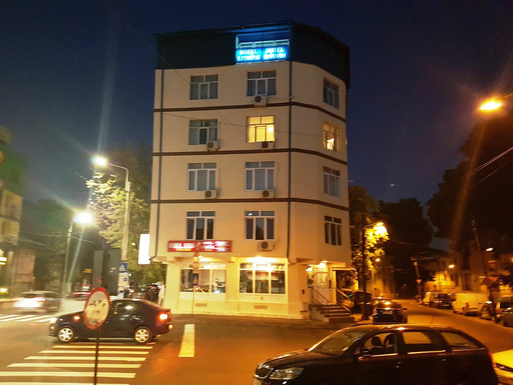 Hostel Litovoi Bukarest Exteriör bild